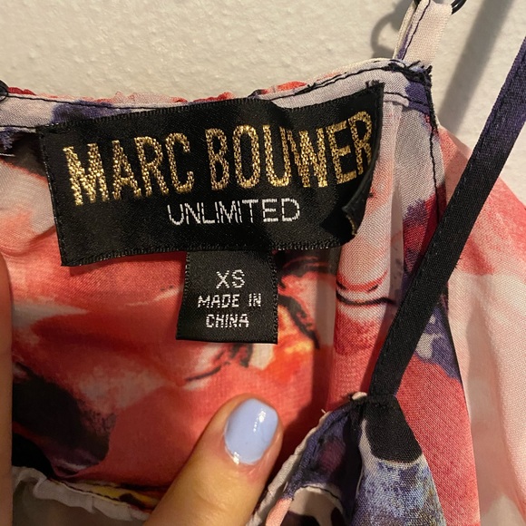 Cold shoulder top - Picture 3 of 3